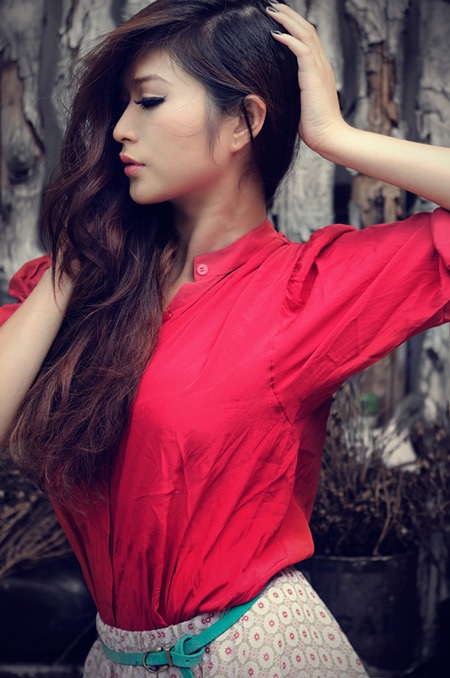 Sắc đỏ dịu dàng như cô nàng Thanh Trúc - 5 Sắc đỏ dịu dàng như cô nàng Thanh Trúc - 5