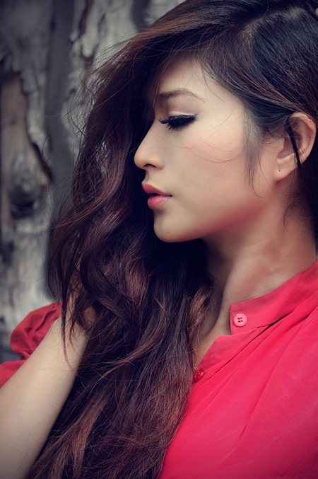 Sắc đỏ dịu dàng như cô nàng Thanh Trúc - 1 Sắc đỏ dịu dàng như cô nàng Thanh Trúc - 1