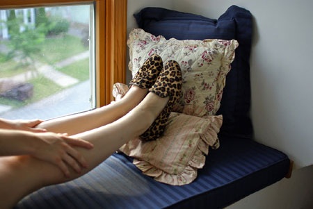 Công thức phối đồ với váy chiffon trắng xếp li - 10