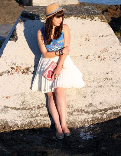 Công thức phối đồ với váy chiffon trắng xếp li - 12