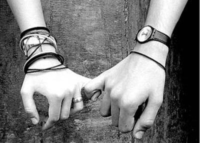 Bạn có đang được “người ấy” để ý?  - 1