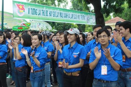 Các tân thủ khoa Hà Nội chung tay bảo vệ môi trường - 1 Các tân thủ khoa Hà Nội chung tay bảo vệ môi trường - 1