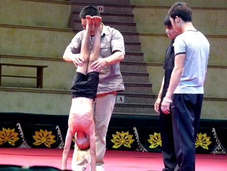Theo chân thí sinh trường Xiếc thi vòng trung tuyển - 4 Theo chân thí sinh trường Xiếc thi vòng trung tuyển - 4