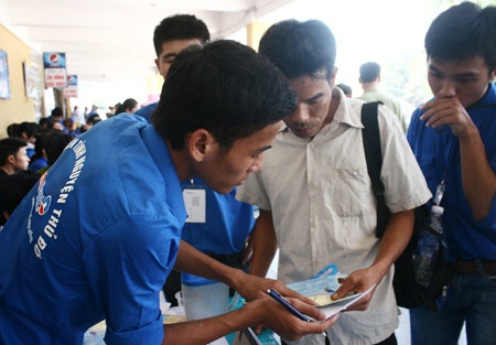 Tiếp sức mùa thi 2011 - Những con số và hình ảnh ấn tượng - 10