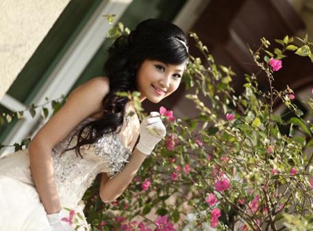 Ngắm Hoa khôi SV trở thành nàng dâu kiều diễm - 2