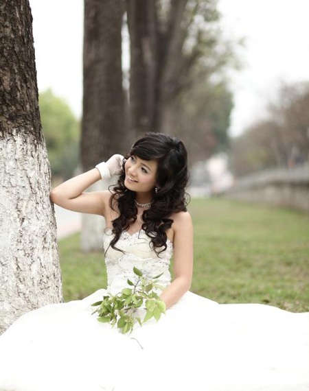 Ngắm Hoa khôi SV trở thành nàng dâu kiều diễm - 1