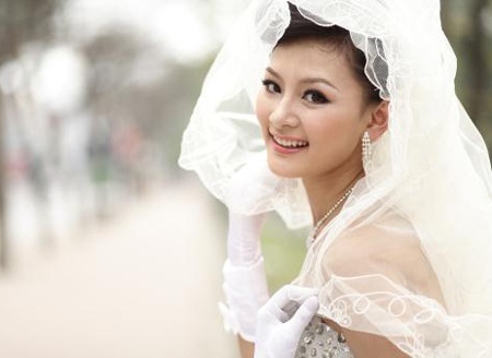 Ngắm Hoa khôi SV trở thành nàng dâu kiều diễm - 11