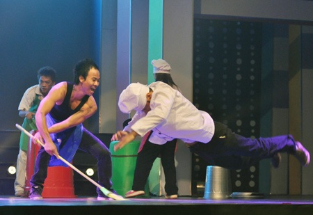 Nữ sinh 14 tuổi đăng quang “Bước nhảy xì tin” miền Bắc - 12 Nữ sinh 14 tuổi đăng quang “Bước nhảy xì tin” miền Bắc - 12