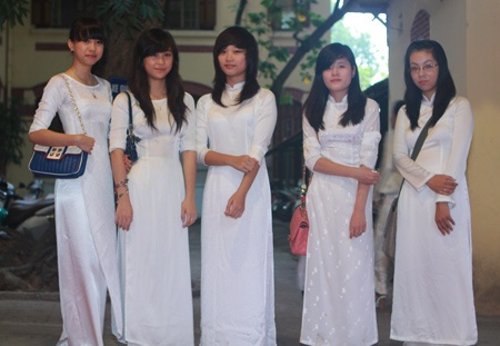 Trong trẻo tà áo trắng nữ sinh ngày khai trường - 8