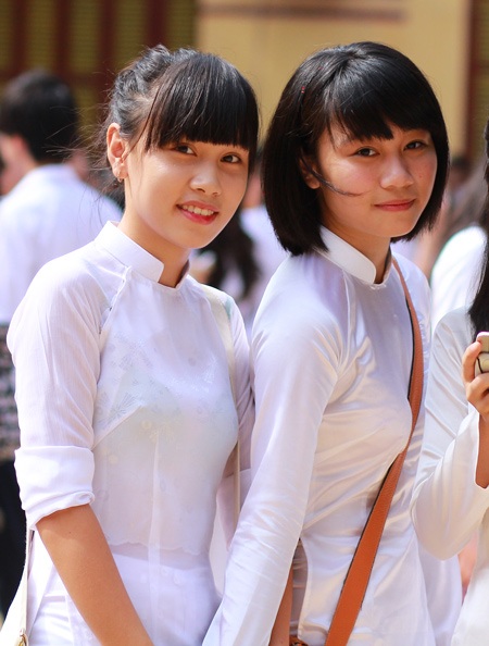 Trong trẻo tà áo trắng nữ sinh ngày khai trường - 9