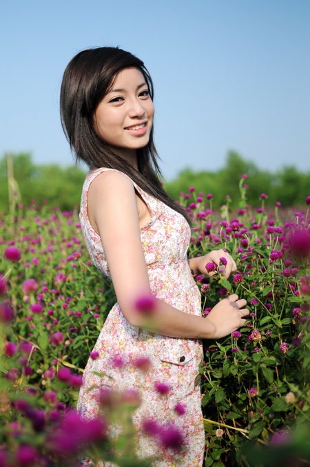 “Mách nhỏ” để thiếu nữ thêm rạng ngời bên hoa bách nhật - 5 “Mách nhỏ” để thiếu nữ thêm rạng ngời bên hoa bách nhật - 5
