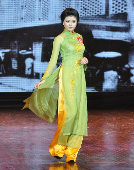 Nữ luật gia tương lai đăng quang Hoa khôi SV Hà Nội - 10 Nữ luật gia tương lai đăng quang Hoa khôi SV Hà Nội - 10