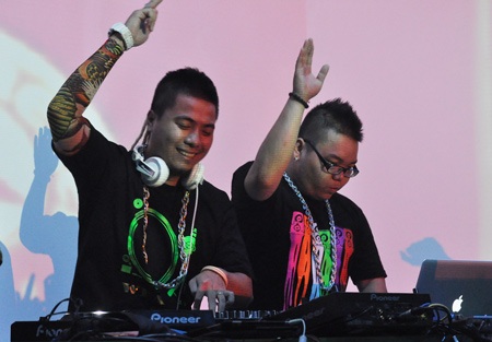 Cuồng nhiệt đêm nhạc của DJ nổi tiếng Eddie Halliwell - 1