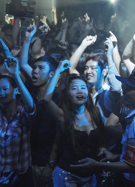 Cuồng nhiệt đêm nhạc của DJ nổi tiếng Eddie Halliwell - 8