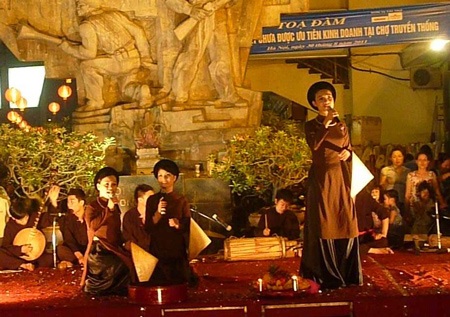 Cô gái 8X gìn giữ âm nhạc dân tộc bằng đam mê và “chữ Tâm” - 3