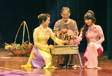 Nữ luật gia tương lai đăng quang Hoa khôi SV Hà Nội - 7 Nữ luật gia tương lai đăng quang Hoa khôi SV Hà Nội - 7
