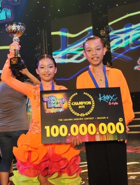 Cặp đôi dancesport nhí đăng quang “Bước nhảy xì tin 2011” - 9 Cặp đôi dancesport nhí đăng quang “Bước nhảy xì tin 2011” - 9