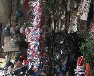 Thú trang trí biển số xe của giới trẻ - 1 Thú trang trí biển số xe của giới trẻ - 1