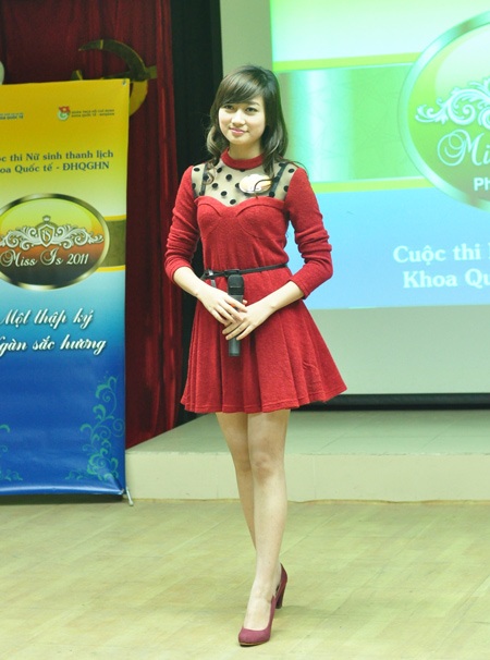 Nữ sinh khoa Quốc tế say sưa với vũ điệu bốc lửa - 16