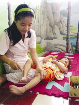 Mẹ 9x của những em bé bất hạnh - 1