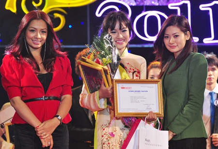 Ngôi vị Hoa khôi ĐH Ngoại thương đã có chủ - 13 Ngôi vị Hoa khôi ĐH Ngoại thương đã có chủ - 13
