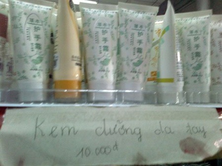 Giật mình với mỹ phẩm sinh viên giá siêu rẻ - 1 Giật mình với mỹ phẩm sinh viên giá siêu rẻ - 1