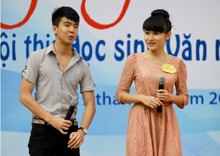 Ấm áp tình thầy trò trường Nguyễn Siêu nhân ngày 20/11 - 2 Ấm áp tình thầy trò trường Nguyễn Siêu nhân ngày 20/11 - 2