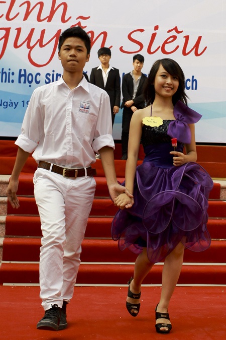 Ấm áp tình thầy trò trường Nguyễn Siêu nhân ngày 20/11 - 10 Ấm áp tình thầy trò trường Nguyễn Siêu nhân ngày 20/11 - 10
