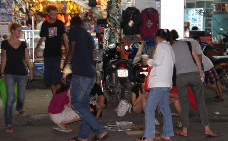 Cư dân mạng đồng cảm với hai bạn trẻ Hồng Kông bị giật đồ - 3