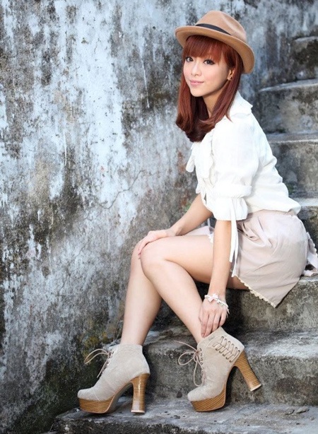 Ngắm nữ DJ 9X xinh đẹp “nổi đình nổi đám”  - 9