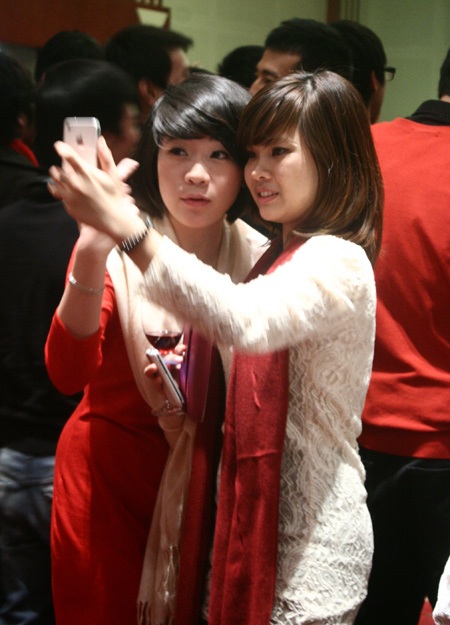 Sắc đỏ - trắng tràn ngập dạ tiệc Noel trường RMIT - 2