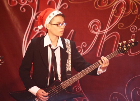 Sắc đỏ - trắng tràn ngập dạ tiệc Noel trường RMIT - 5