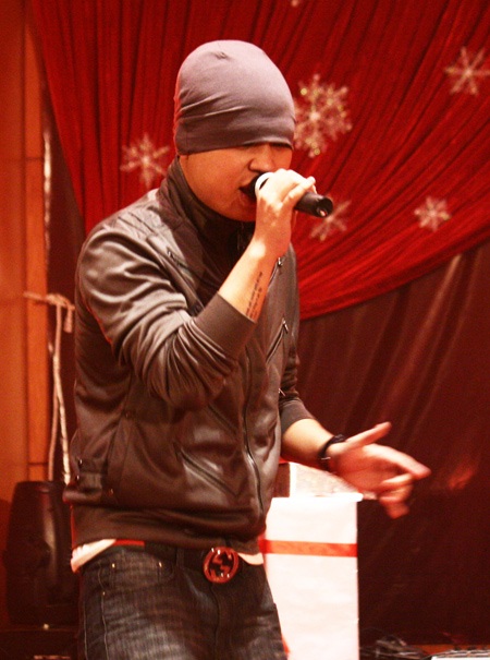 Sắc đỏ - trắng tràn ngập dạ tiệc Noel trường RMIT - 6