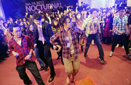 Nữ sinh trường Ams bốc lửa tại dạ tiệc chào năm mới - 9