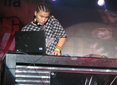 Gặp chàng DJ Sài Thành từng remix cho Văn Mai Hương - 1 Gặp chàng DJ Sài Thành từng remix cho Văn Mai Hương - 1