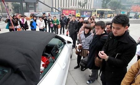 Lái siêu xe, tiểu thư treo biển tuyển người yêu làm CSGT - 8 Lái siêu xe, tiểu thư treo biển tuyển người yêu làm CSGT - 8