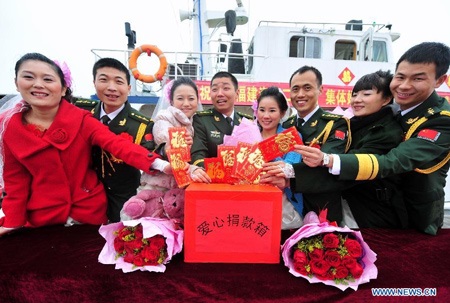 Cưới tập thể mừng ngày Quốc tế Phụ nữ 8/3