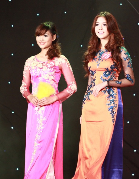 Nữ sinh ĐH Văn hoá đăng quang Hoa khôi SV Hà Nội 2012 - 8 Và tại phần thi trình diễn trang phục dạ hội