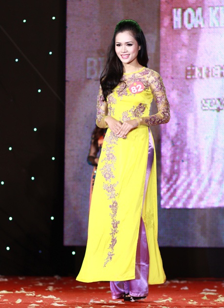 Nữ sinh ĐH Văn hoá đăng quang Hoa khôi SV Hà Nội 2012 - 9 Và tại phần thi trình diễn trang phục dạ hội