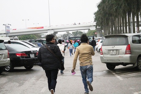 SNSD xuất hiện tại sân bay, fan Việt vỡ òa sung sướng - 11 Minh Vi