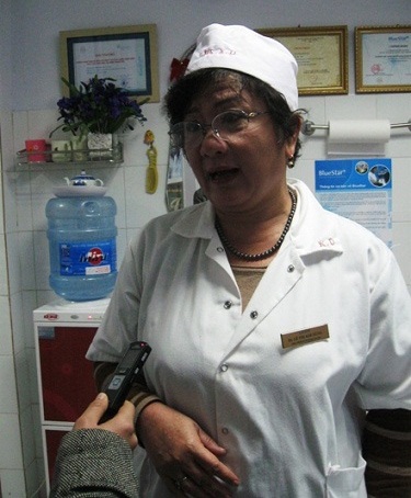 Mất “cái ngàn vàng” chỉ vì... một cái kẹo  - 1