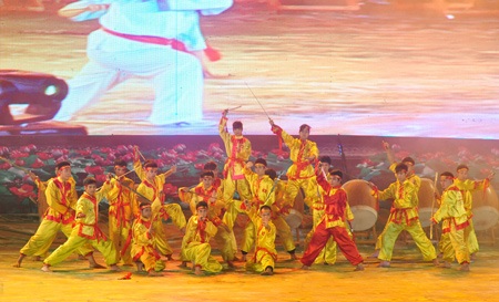 Tưng bừng tôn vinh ngày hội văn hóa các dân tộc Việt Nam - 12 Tưng bừng tôn vinh ngày hội văn hóa các dân tộc Việt Nam