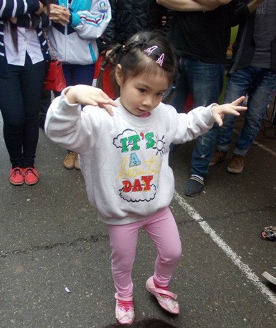 Sinh viên nhảy flashmob mừng ngày Pháp ngữ