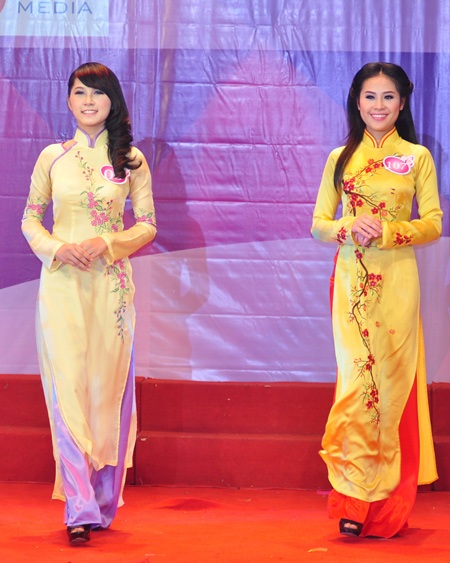 Thướt tha tà áo dài nữ sinh 9X Hà thành - 12 Thướt tha tà áo dài nữ sinh 9X Hà thành