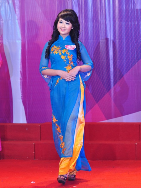 Thướt tha tà áo dài nữ sinh 9X Hà thành - 10 Thướt tha tà áo dài nữ sinh 9X Hà thành