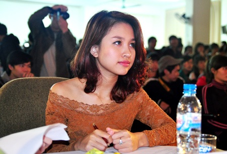 Thanh Vân Hugo rạng rỡ tại cuộc thi Miss HV Ngoại giao - 2 Thanh Vân Hugo rạng rỡ tại cuộc thi Miss HV Ngoại giao