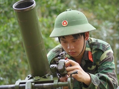 Lính trẻ miệt mài học đánh trận - 3 Lính trẻ miệt mài học đánh trận