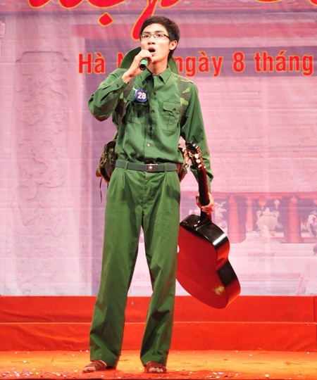 Nữ sinh lớp 10 đăng quang Hoa khôi “Nét đẹp Tràng An” - 4 Nữ sinh lớp 10 đăng quang Hoa khôi “Nét đẹp Tràng An”