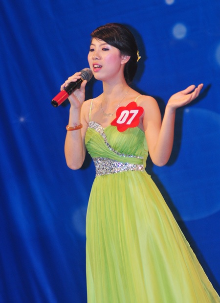 Ấn tượng nam sinh múa Chăm tại Nét đẹp Tràng An - 8 Ấn tượng nam sinh múa Chăm tại Nét đẹp Tràng An