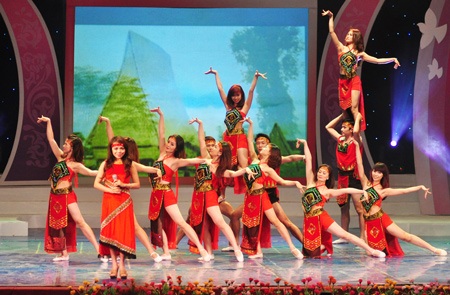 Âm vang mùa Xuân đại thắng - 12 Âm vang mùa Xuân đại thắng - 12
